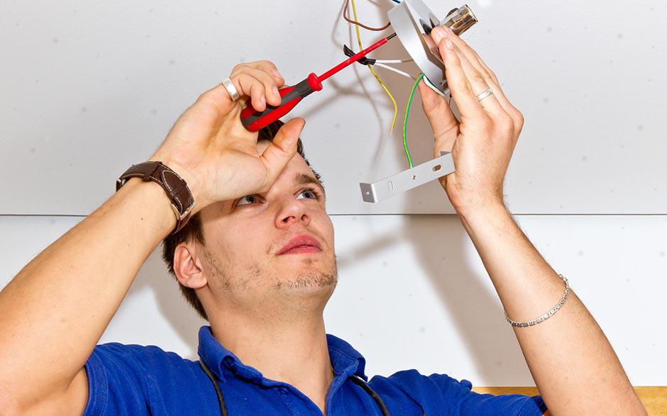électricien urgence Breuillet